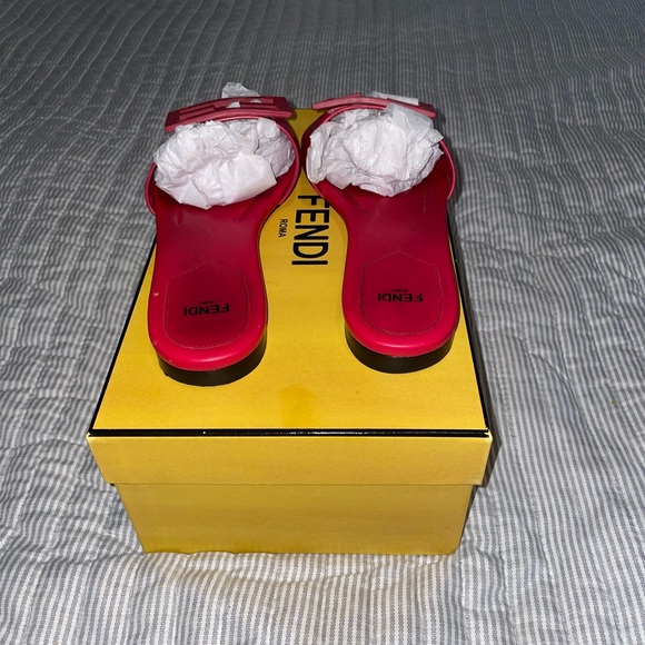 Fendi - Picture 4 of 7